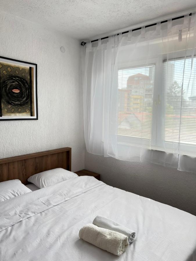 Zogu Apartments - Downtown Πρίστινα Εξωτερικό φωτογραφία